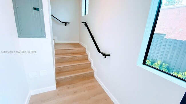 Foto del edificio - 1259 SW 3rd St