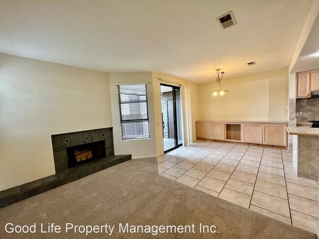 Foto del edificio - 2 br, 1 bath House - 4445 Nobel Drive Unit 51