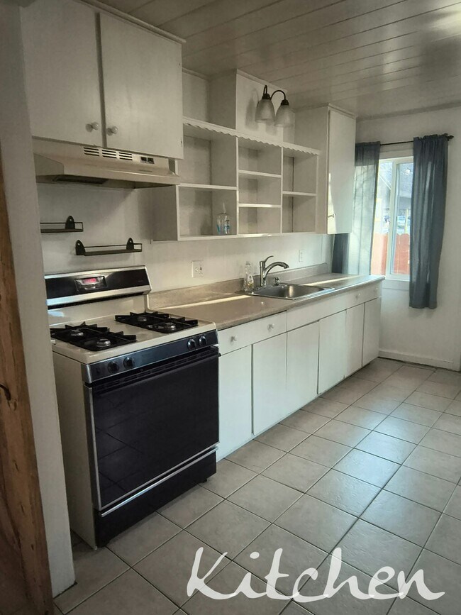 Foto del edificio - 2564 Elwood Ave