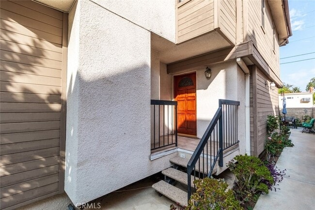 Foto del edificio - 514 N Isabel St