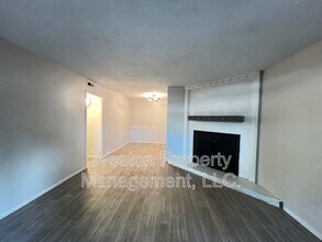 Building Photo - 6032 Northwest Expy