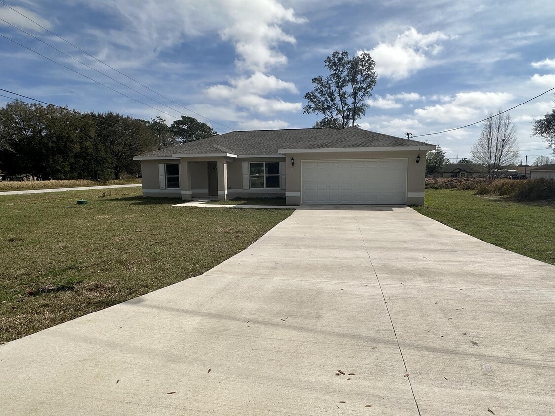 1 Water Track Loop, Ocala, FL 34472 House Rental in Ocala, FL