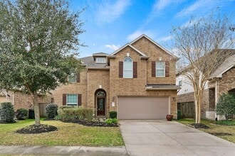 Building Photo - 26315 Cedar Pine Dr