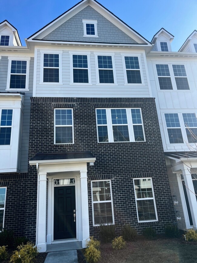 Building Photo - 14572 Brecon Ln