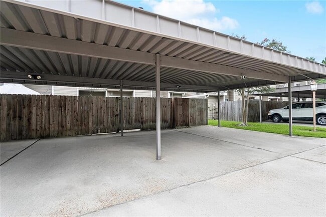 Building Photo - 500 Aries Dr