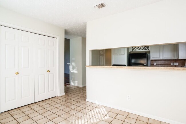 Foto del edificio - 5502 Village Springs Dr