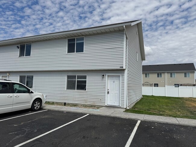 Building Photo - 2500 W 450 N