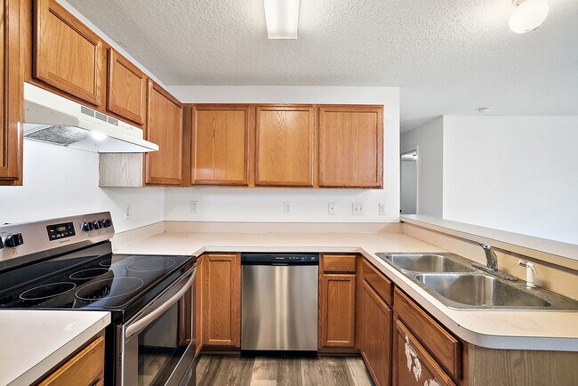 Building Photo - 526 Paulling Dr