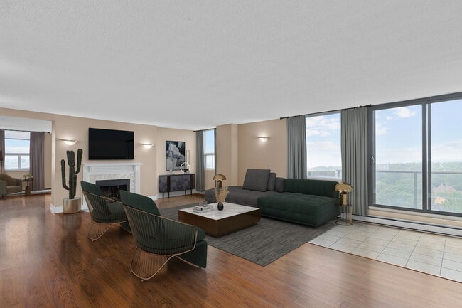 Building Photo - Somerset Place Apartments