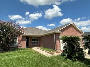 Building Photo - 5400 Tallowpine Terrace