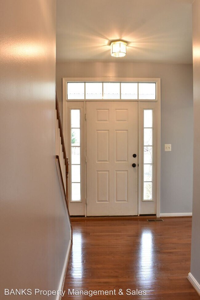 Building Photo - 4 br, 2.5 bath House - 8 Cavalry Ridge Road