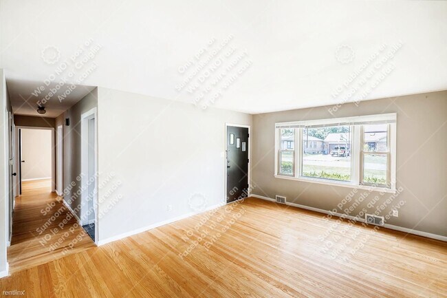 Foto del edificio - 3 br, 1 bath Duplex - 5849 Brouse Ave