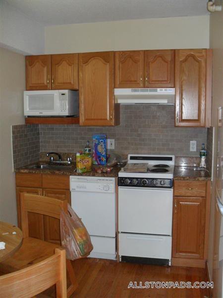 Building Photo - 1110 Commonwealth Ave