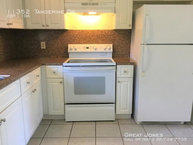 Foto del edificio - GREAT 2/1 DUPLEX IN BONITA SPRINGS!!!