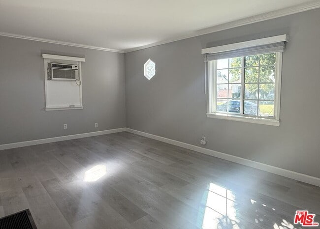 Foto del edificio - 5510 Beck Ave