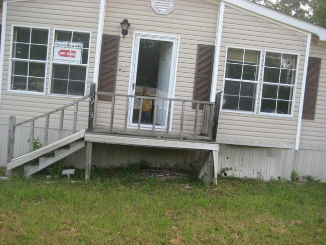 Building Photo - 13915 Monarch Way