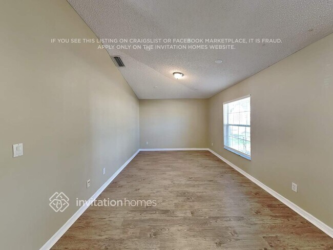 Foto del edificio - 1712 Laramie Cir