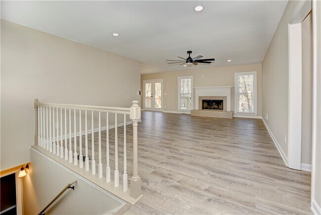 Foto del edificio - 637 Wedgewood Dr