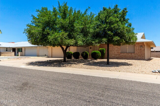 Foto del edificio - 12822 W Paintbrush Dr