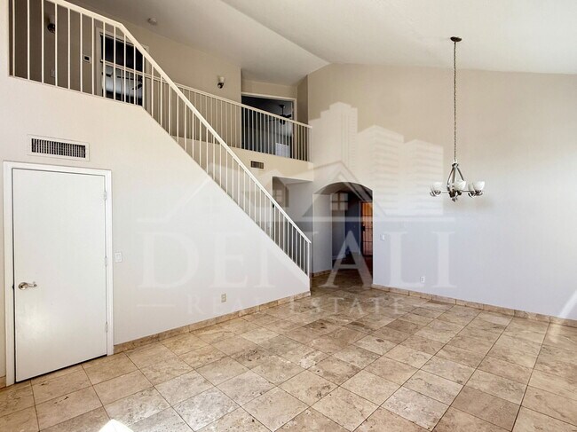 Foto del edificio - 1274 W Sparrow Ct