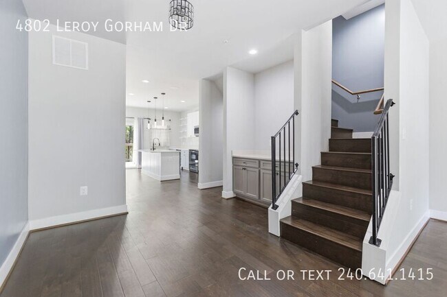 Foto del edificio - 4802 Leroy Gorham Dr