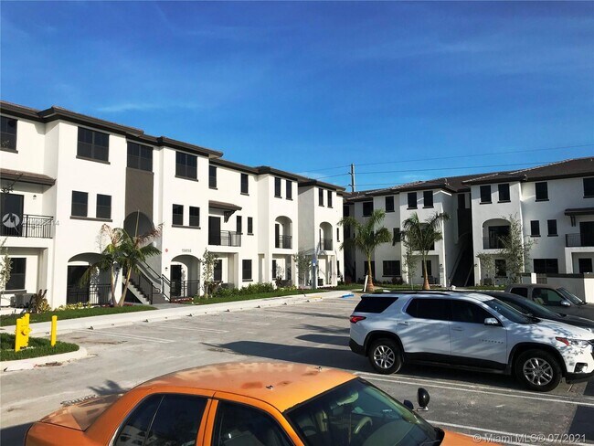 Building Photo - 15650 SW 136th St