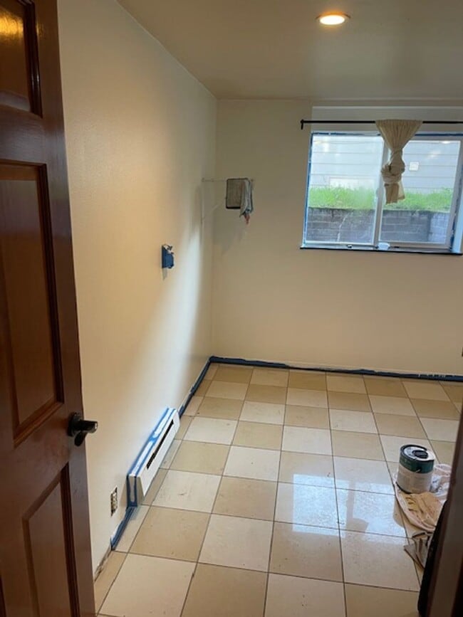 Building Photo - Repden