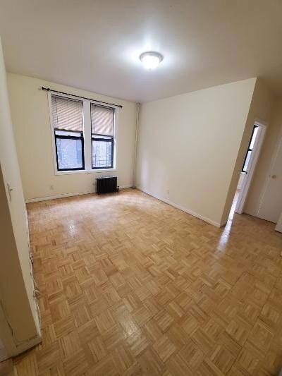 Foto del edificio - 41-30 43rd St