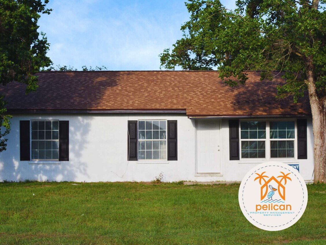 Primary Photo - Charming 3-Bedroom Home Just Minutes from ...