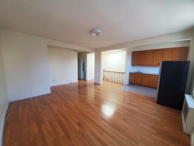 Building Photo - 4213 Park Ave