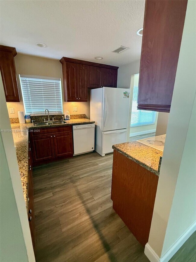Foto del edificio - 11561 SW 51st St