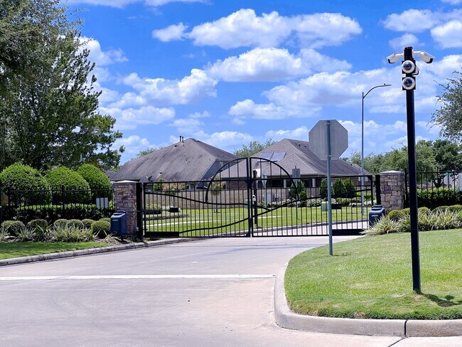 Gated Community - 25811 Chapman Falls Dr