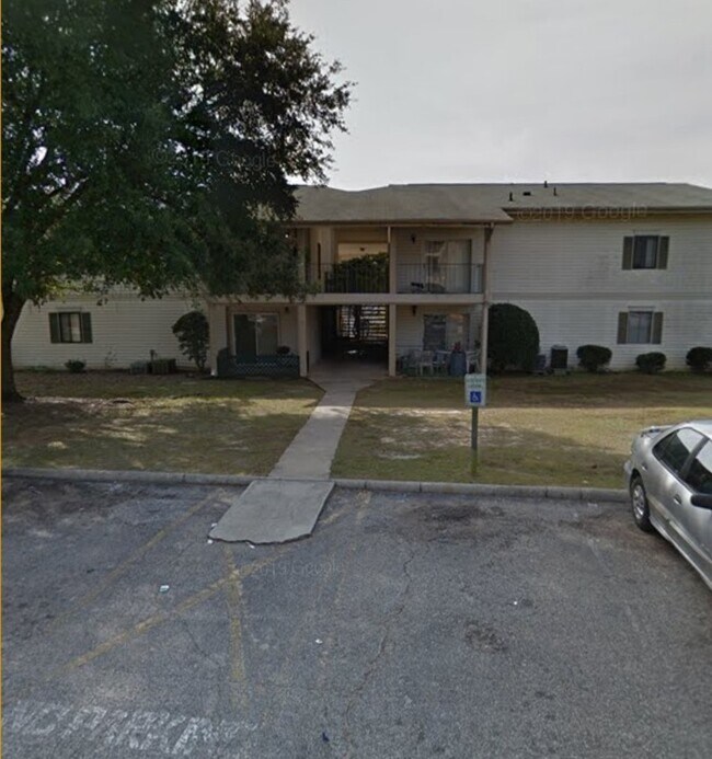 Building Photo - 1208 Broad River Rd