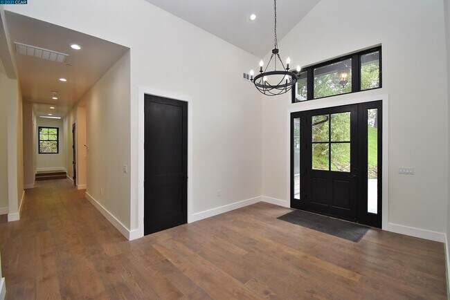 Building Photo - 4268 El Nido Ranch Rd