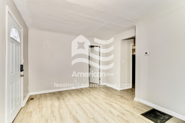 Foto del edificio - 2706 Algonquin Pkwy