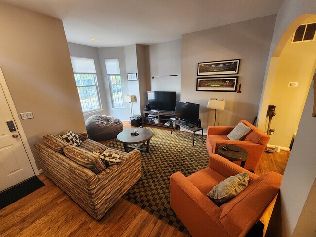 Sala de estar - 504 Rhode Island Ave NW