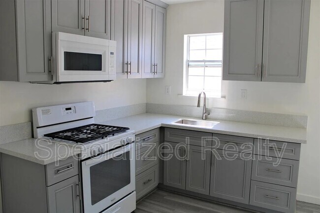 Foto del edificio - 518 W California Ave