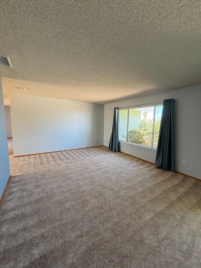 Foto del edificio - 3 Bedroom 2 Bath Home