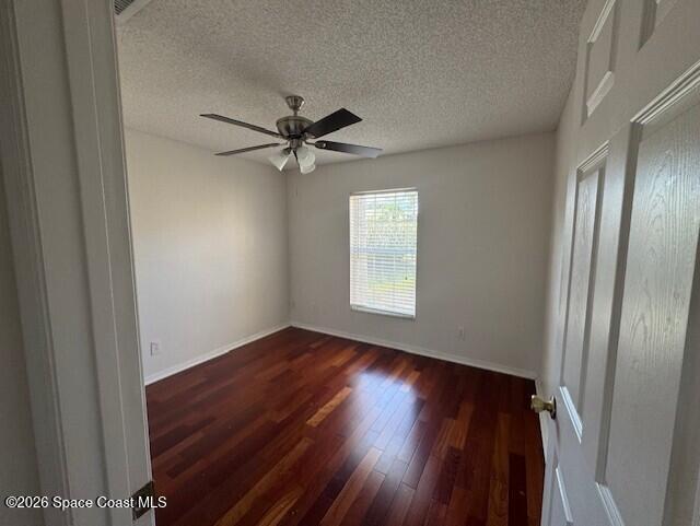 Foto del edificio - 2244 Bayhill Dr