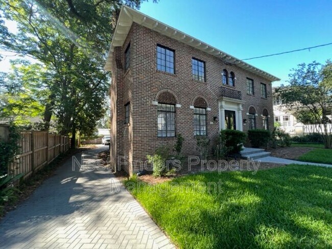 Building Photo - 3562 Hedrick St