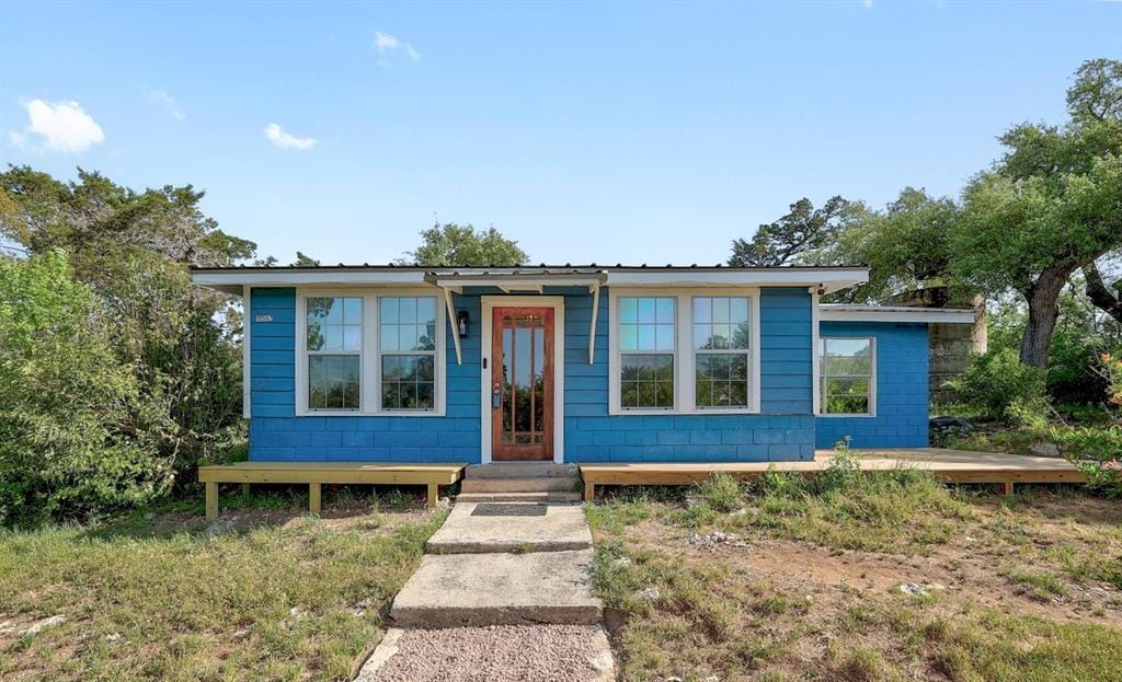 Primary Photo - 18502 E Lakeview Dr