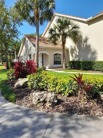 Foto del edificio - 7279 Cedar Hollow Cir