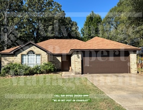 Building Photo - 2205 Rainwood Ave