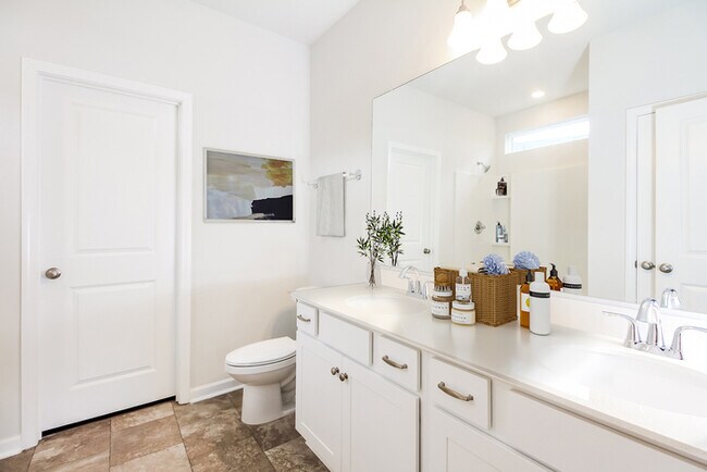 Foto del edificio - 7567 Tender Heart Cir