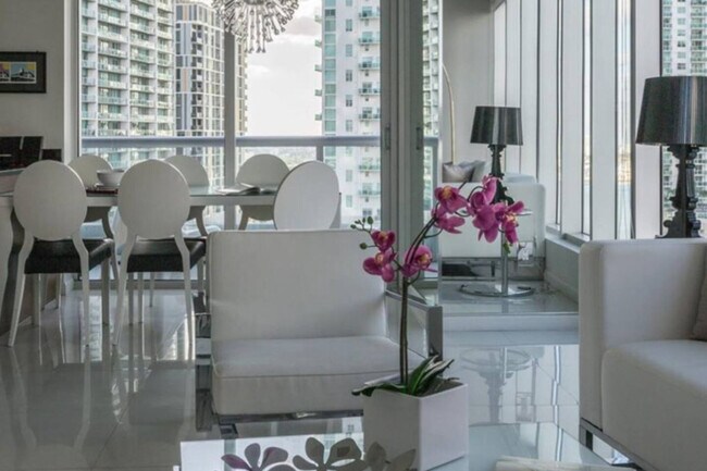 Foto del edificio - 485 Brickell Ave
