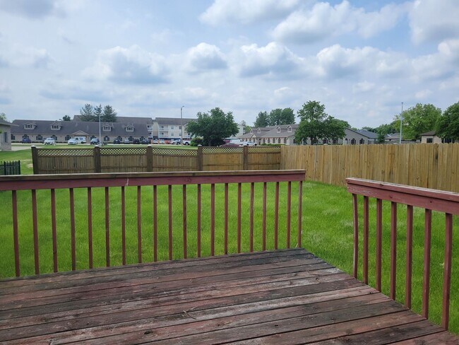 Building Photo - Double the Pleasure: Spacious 2 Bed/2 Bath...