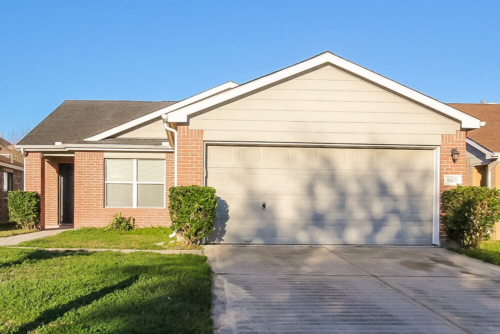 Foto principal - 8107 Sanders Glen Ln