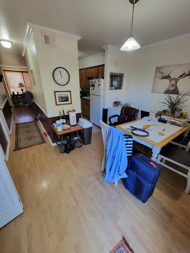 Building Photo - College Station - 2 bedroom /1.5 bath Cond...