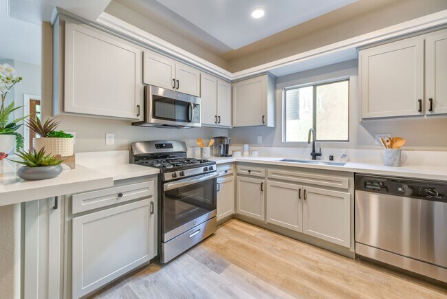 Foto del edificio - VIA - Sherman Oaks