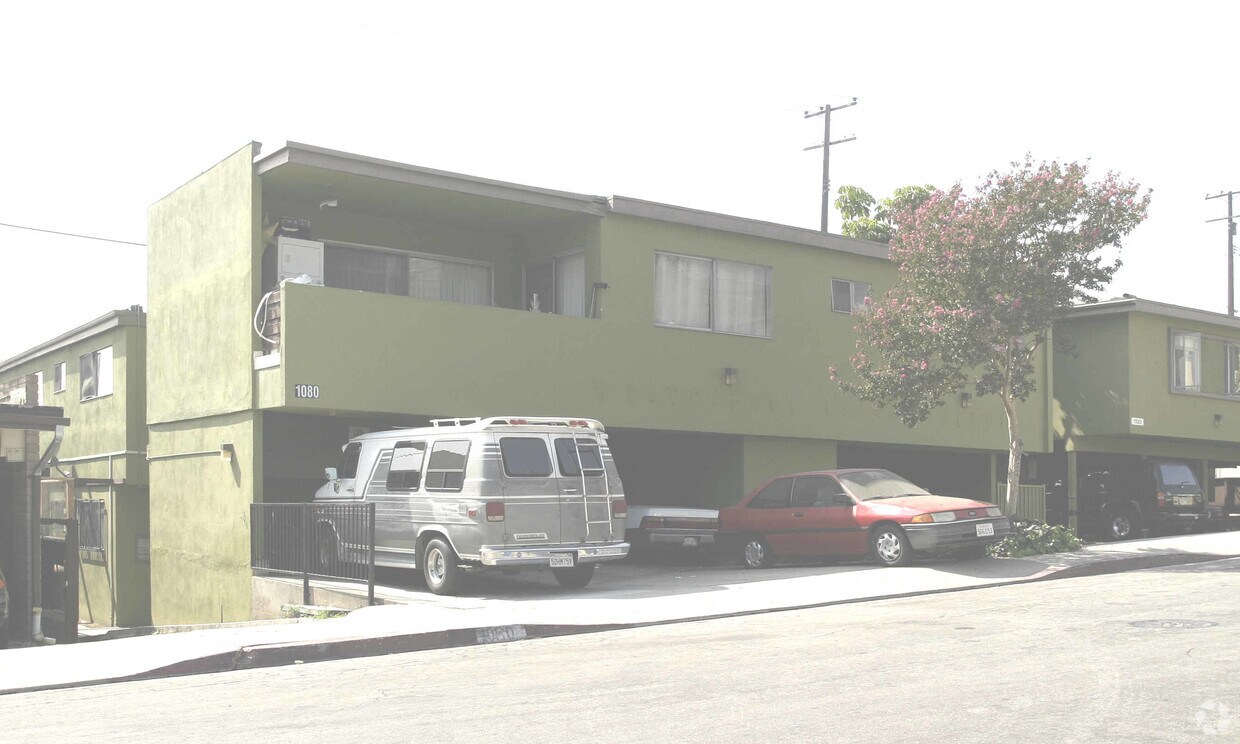 Primary Photo - 1080 College View Dr